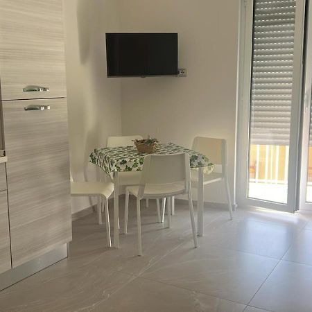 Alysia House Villa เนเปิลส์ ภายนอก รูปภาพ